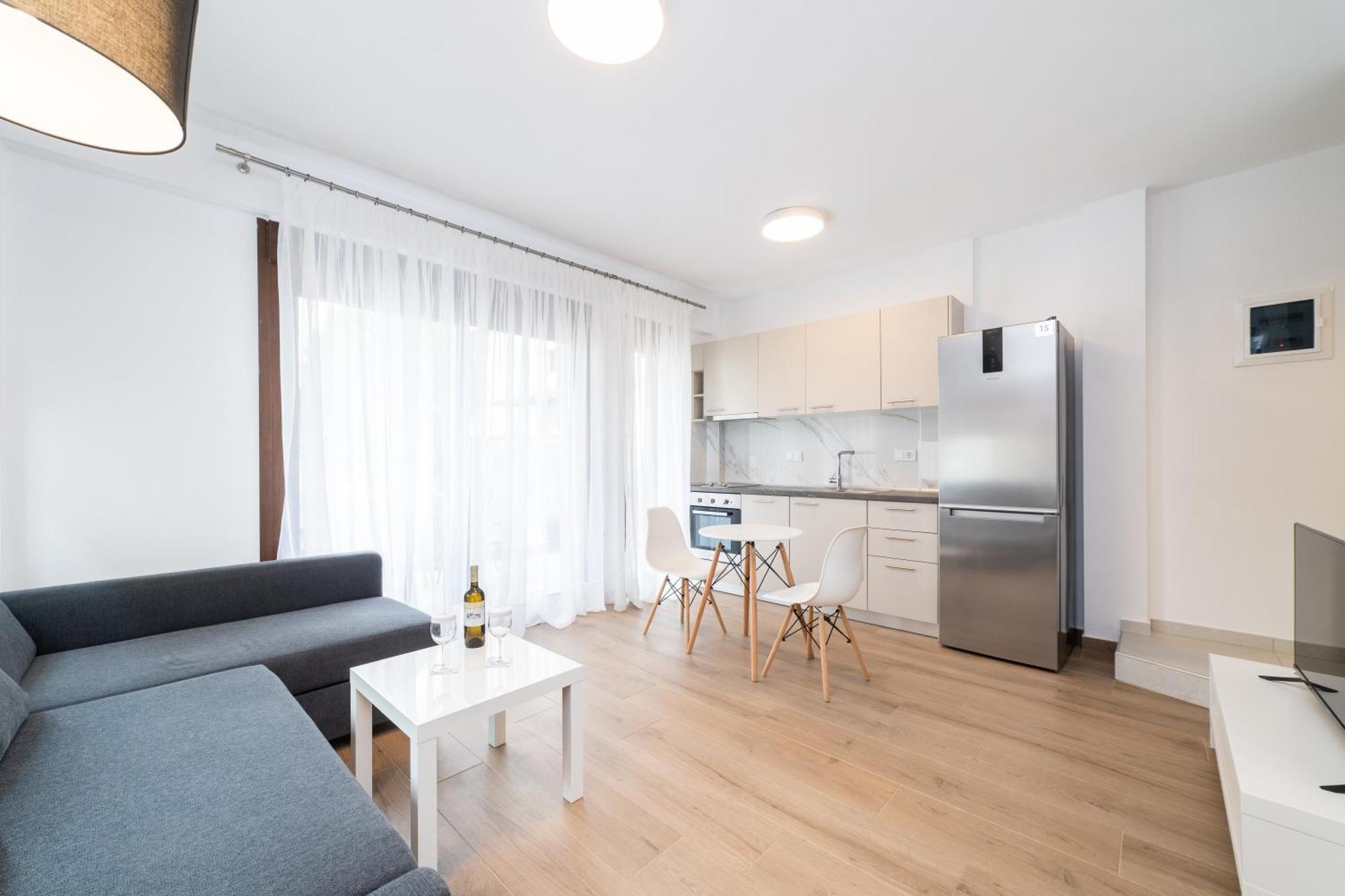 Argilos & Argilos Deluxe Residential Complexes *